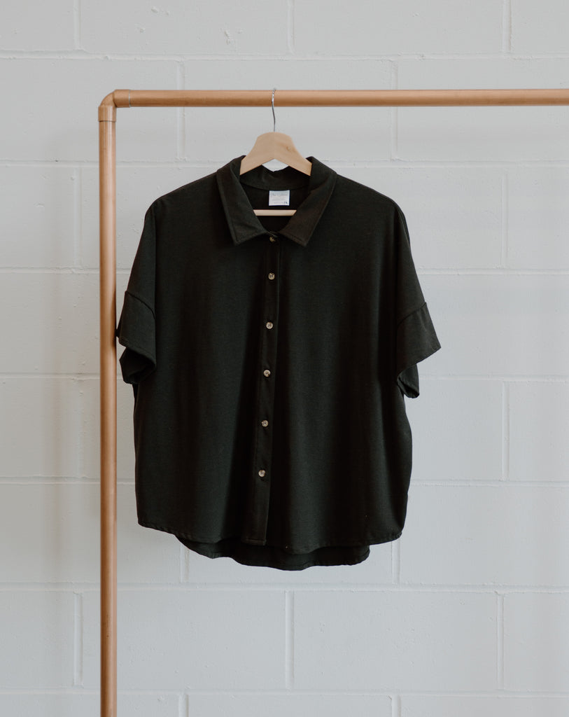 Bamboo & Organic Cotton Ladies Black short sleeve button up top